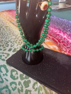 Vintage Green Jade & gold Necklace and Bracelet Set